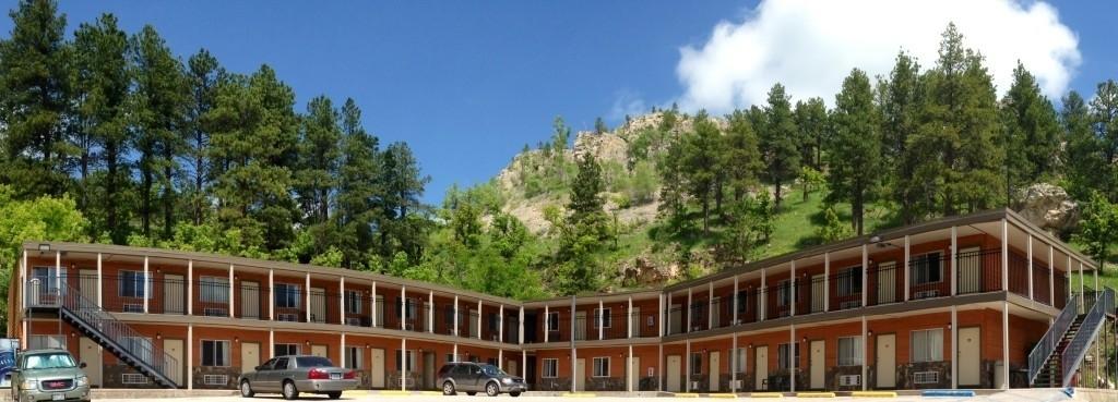 Deadwood Station Bunkhouse And Gambling Hall Motel Exterior photo